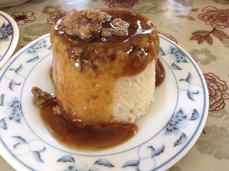 Migao (sticky rice with pork sauce)